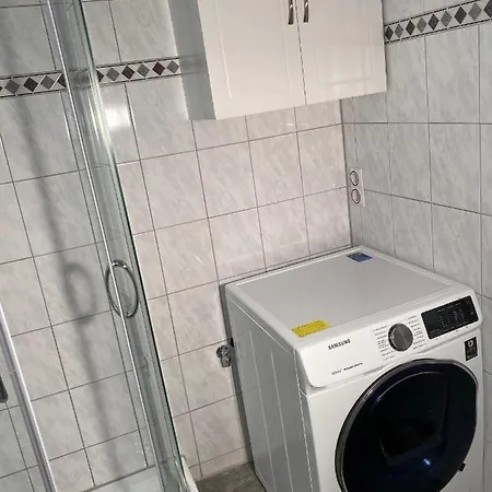 Apartament Private In Fuerstenfeldbruck, Nahe Ammersee/muenchen/augsburg