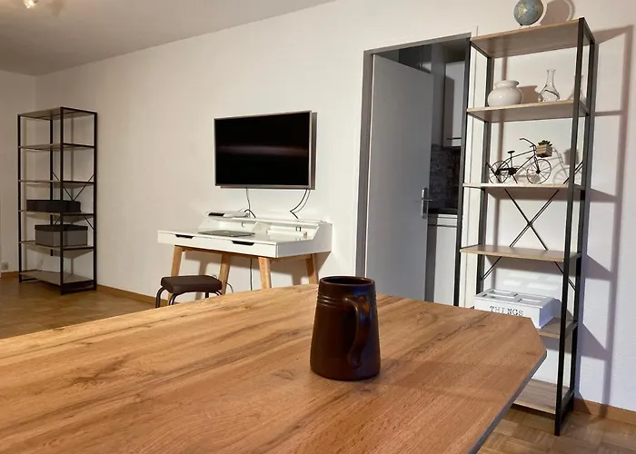 Private In Fuerstenfeldbruck, Nahe Ammersee/muenchen/augsburg Apartmán